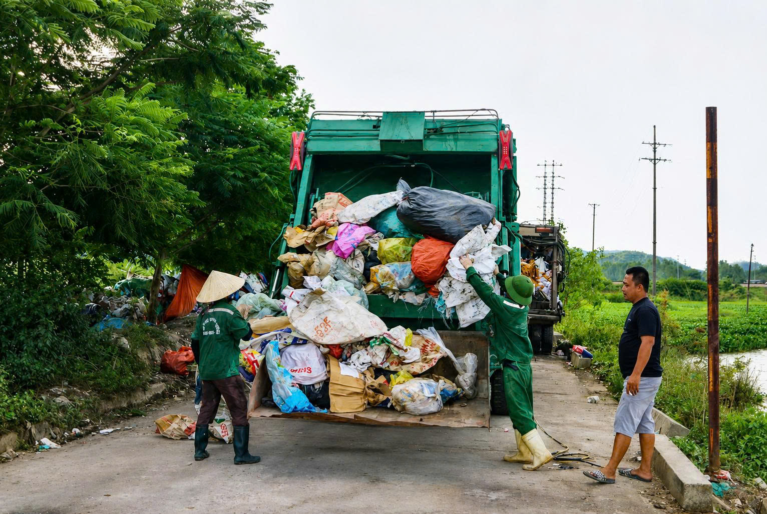 Rác thải sinh hoạt là gì? Giá thu gom, vận chuyển TP.HCM 2026 6 thu gom rác thải sinh hoạt