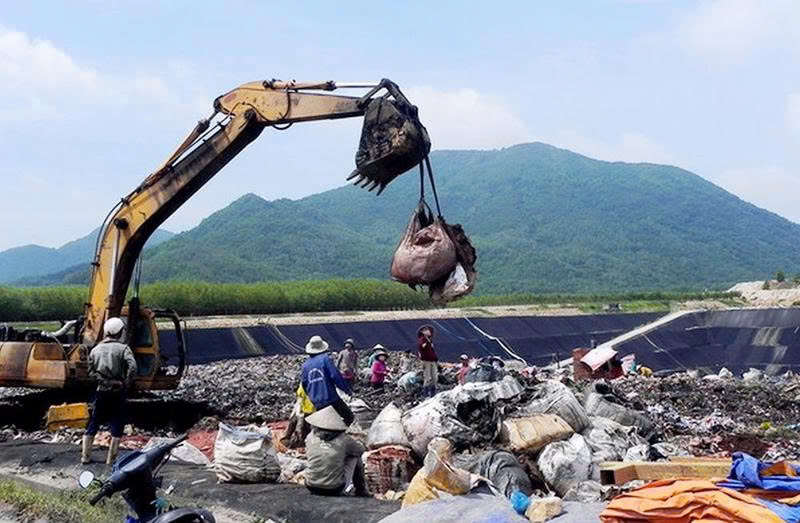 Chất thải nguy hại là gì? Giá xử lý và vận chuyển năm 2026 19 dịch vụ xử lý chất thải nguy hại