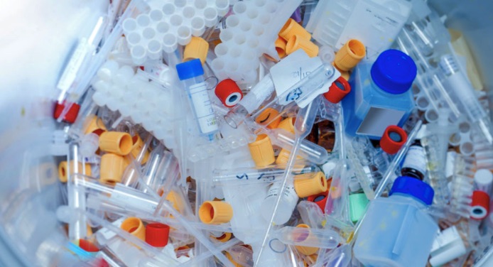 Chất thải y tế là gì? Giá thu gom, xử lý rác y tế năm 2026