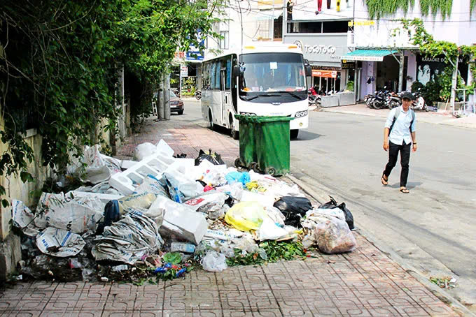 Xã rác bừa bãi là gì? Nguyên nhân và cách khắc phục