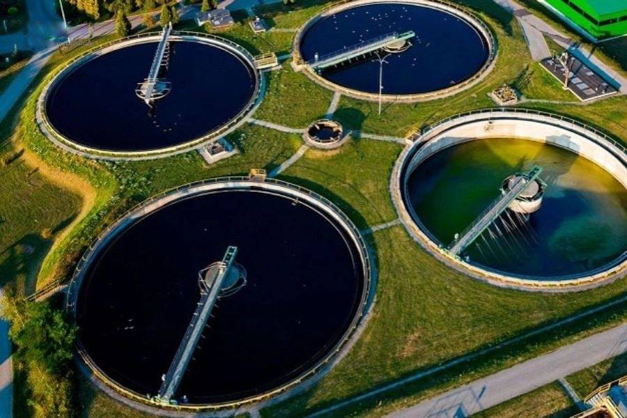 Nước thải công nghiệp là gì? Giá xử lý tại TPHCM 2026