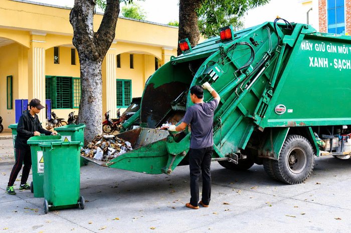 thu gom rác thải sinh hoạt Vĩnh Long